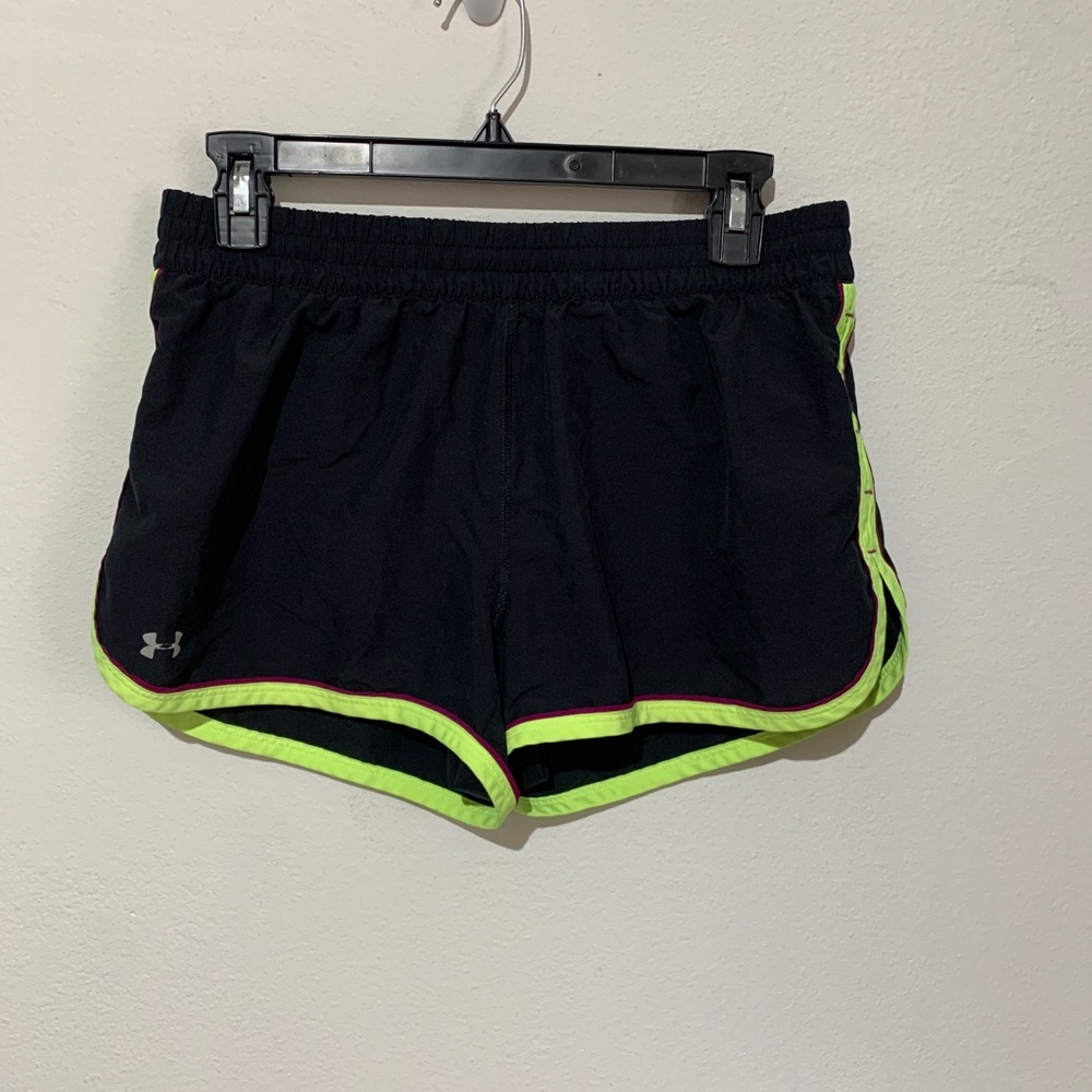 Under Armour Womens Black/Neon/Purple Lined Heat Gear Fitted Shorts Size Medium
